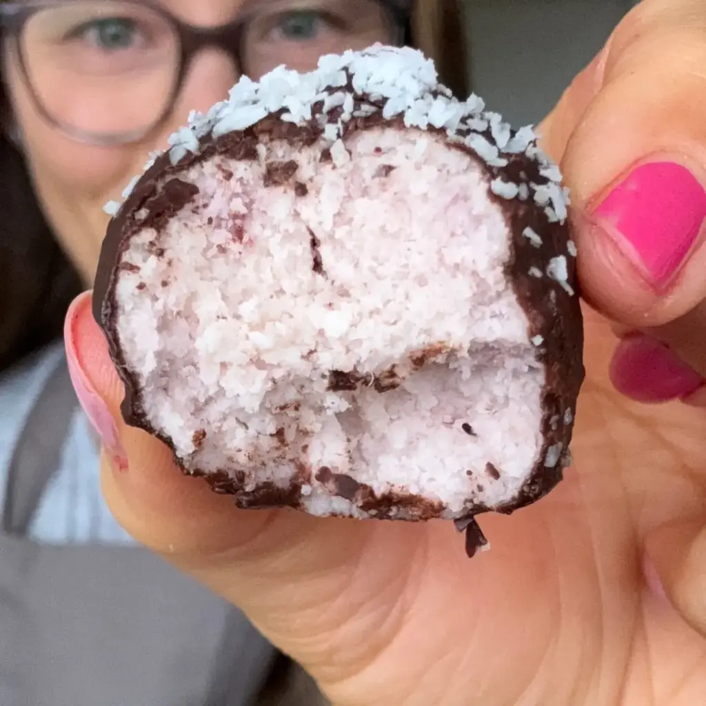 Gesunde Erdbeerpralinen selbst gemacht