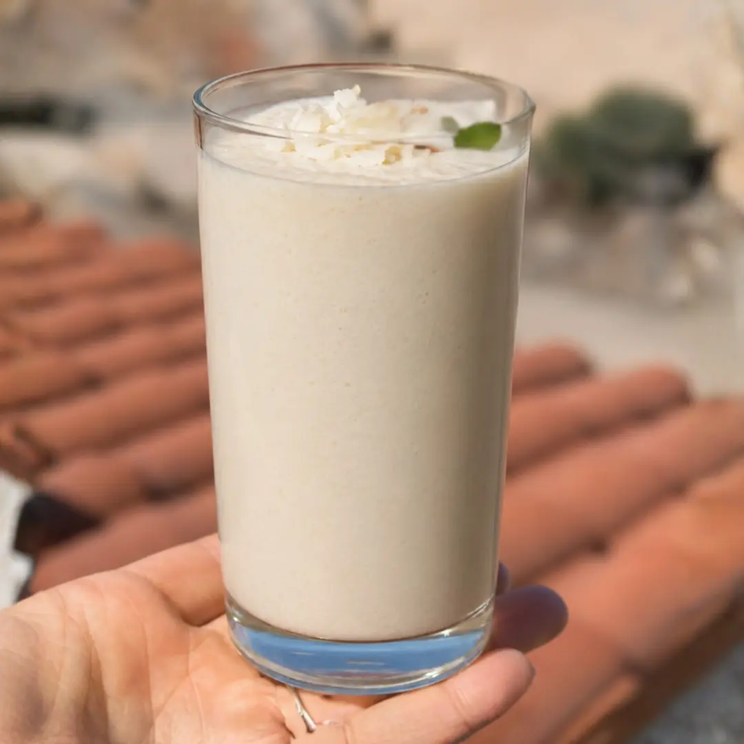 Gesunder Smoothie mit Kokos